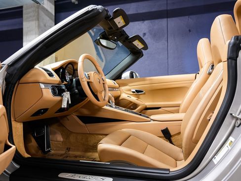 Used 2013 Porsche Boxster S RWD image 18