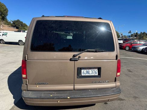 Used 2001 Chevrolet Astro Passenger RWD image 7