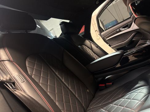 Used 2017 Audi S8 Plus AWD/4WD image 27