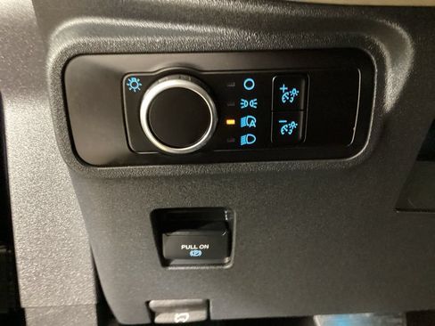 Used 2025 Ford Bronco Big Bend AWD/4WD image 17