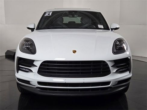 Used 2021 Porsche Macan image 8