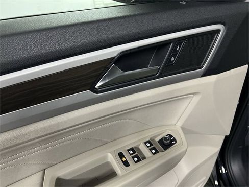 Used 2022 Volkswagen Atlas SE image 22