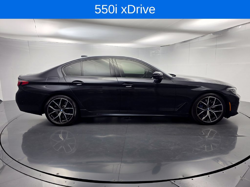 Used 2021 BMW M550i xDrive w/ Premium Package AWD/4WD image 3
