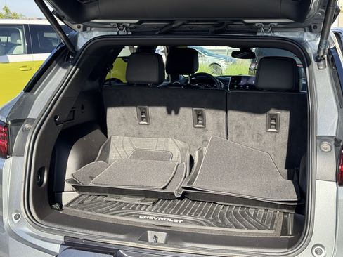 Used 2023 Chevrolet Blazer Premier image 36