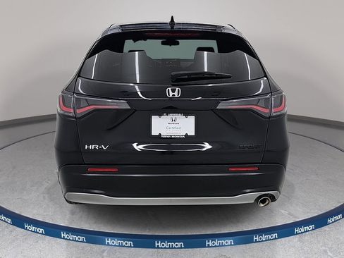 Used 2023 Honda HR-V Sport image 7