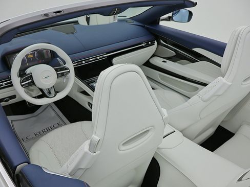 Used 2026 Aston Martin DB12 Convertible RWD image 54