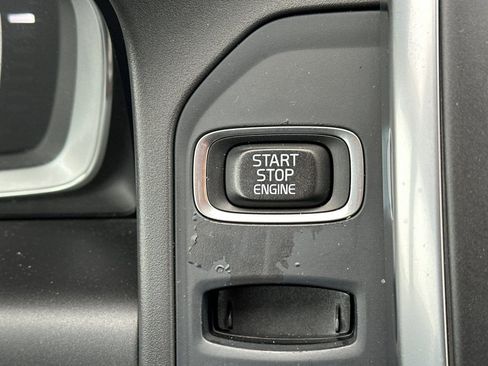 Used 2016 Volvo XC60 T5 Platinum image 24