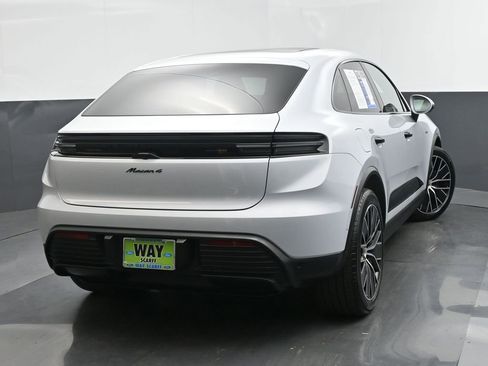 Used 2024 Porsche Macan 4 Electric w/ Premium Package image 5