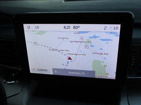 Used 2021 Ford Explorer XLT w/ Equipment Group 202A RWD image 4