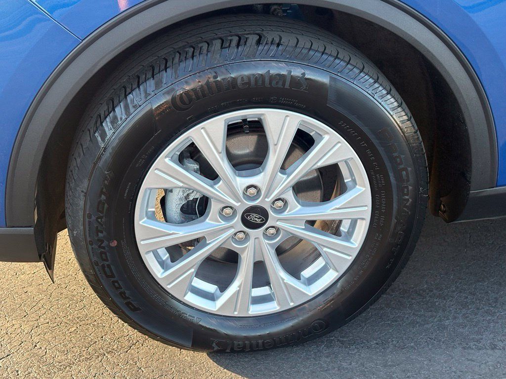 Used 2023 Ford Escape Active AWD/4WD image 9