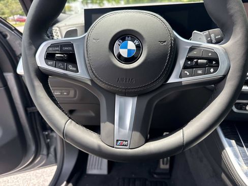 New 2026 BMW X5 xDrive40i w/ M Sport Package AWD/4WD image 18