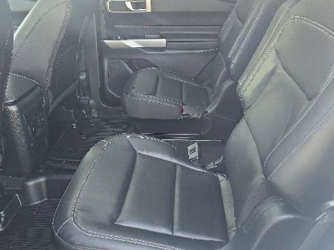 Certified 2023 Ford Explorer XLT w/ Equipment Group 202A AWD/4WD image 13