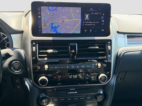 Used 2022 Lexus GX 460 Luxury w/ Accessory Package AWD/4WD image 29