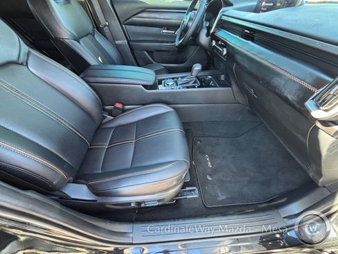 Used 2025 MAZDA CX-50 AWD 2.5 Hybrid w/ Premium Pkg image 11