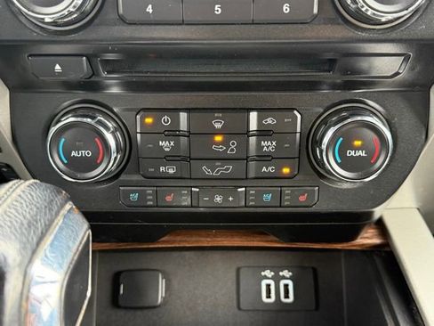 Used 2016 Ford F150 Lariat w/ Equipment Group 501A Mid AWD/4WD image 28