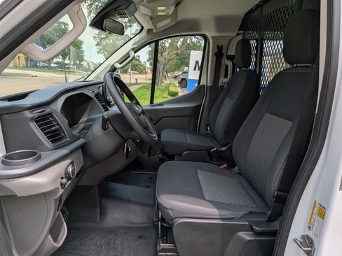 Used 2024 Ford Transit 250 Low Roof w/ Exterior Upgrade Package RWD image 11