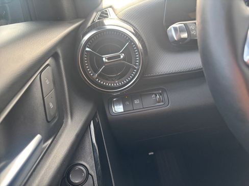 Used 2025 Chevrolet Equinox LT FWD image 35