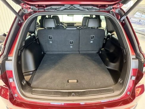 Used 2025 Jeep Grand Cherokee Limited AWD/4WD image 19