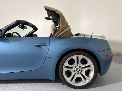 Used 2003 BMW Z4 3.0i RWD image 23