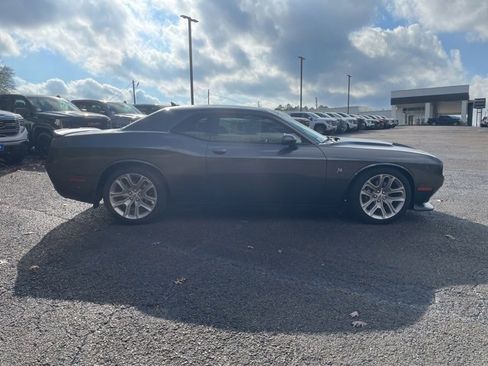Used 2020 Dodge Challenger R/T Scat Pack image 6
