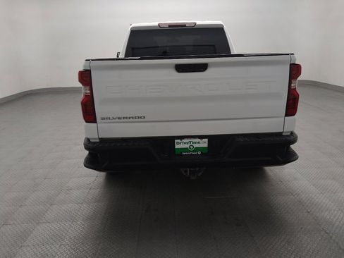 Used 2021 Chevrolet Silverado 1500 W/T w/ WT Value Package AWD/4WD image 6