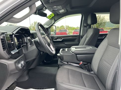 Used 2025 GMC Sierra 2500 SLE w/ SLE Convenience Package AWD/4WD image 22