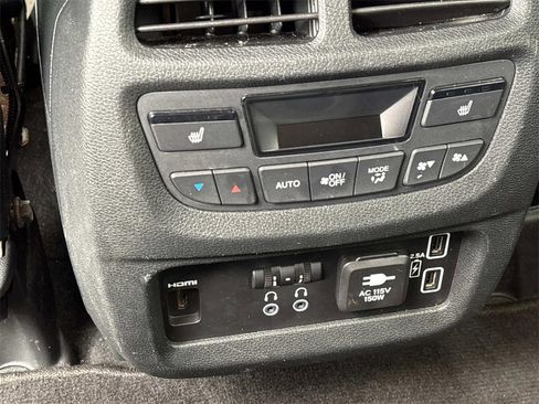 Used 2022 Honda Pilot Touring image 20