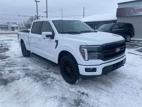 Used 2025 Ford F150 Lariat w/ FX4 Off-Road Package image 4
