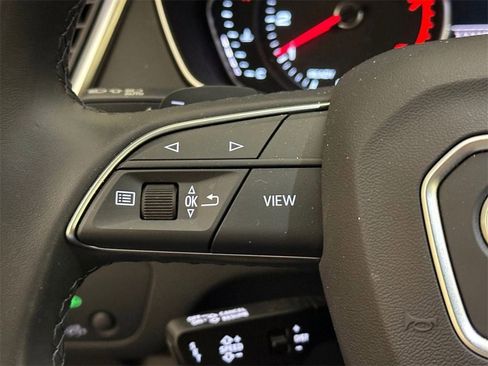 Used 2024 Audi Q5 2.0T Premium w/ Convenience Package image 22