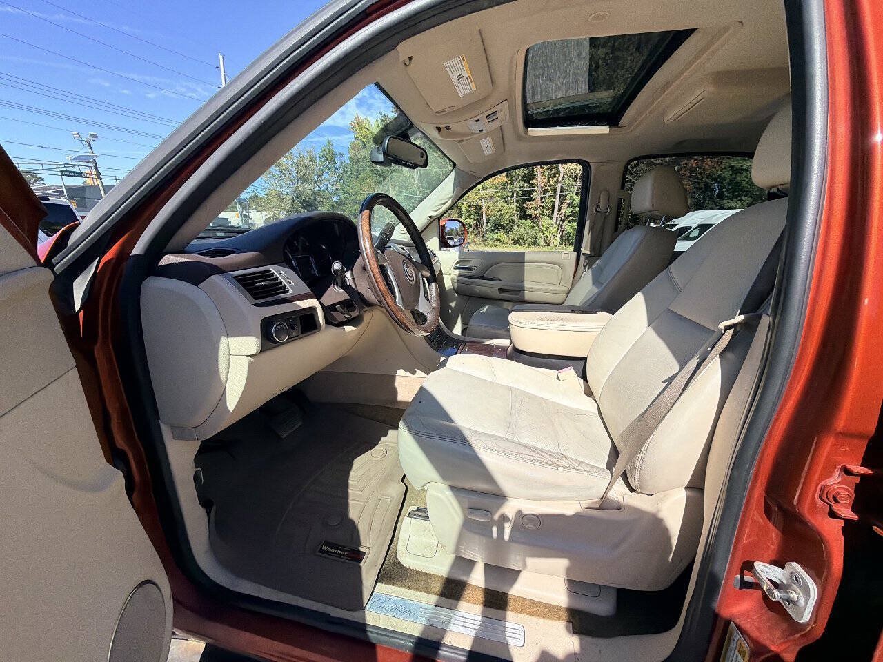 Used 2007 Cadillac Escalade 2WD w/ Information Package image 49