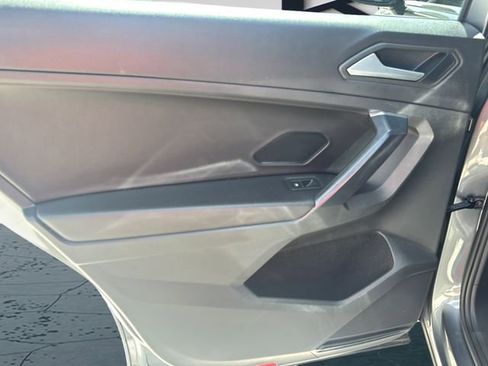 Used 2021 Volkswagen Tiguan SEL image 14