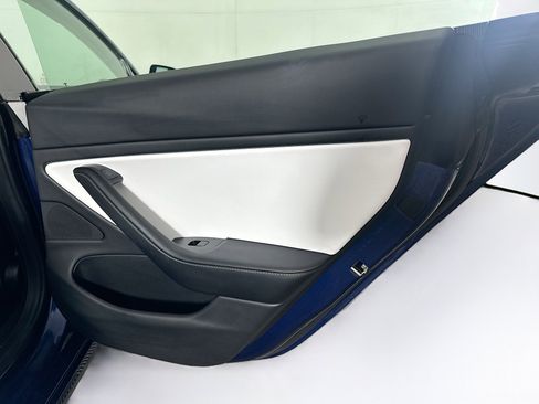 Used 2021 Tesla Model 3 Long Range AWD/4WD image 27