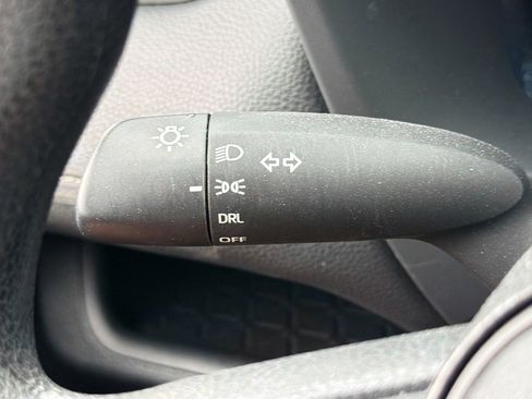 Used 2024 Toyota RAV4 LE AWD/4WD image 18