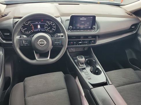 Used 2023 Nissan Rogue SV FWD image 12