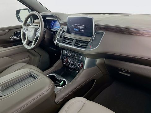 Used 2022 Chevrolet Tahoe Z71 w/ Off-Road Capability Package image 28