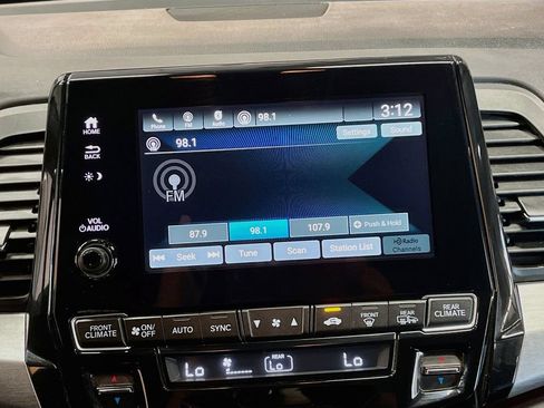 Used 2023 Honda Odyssey Sport image 14