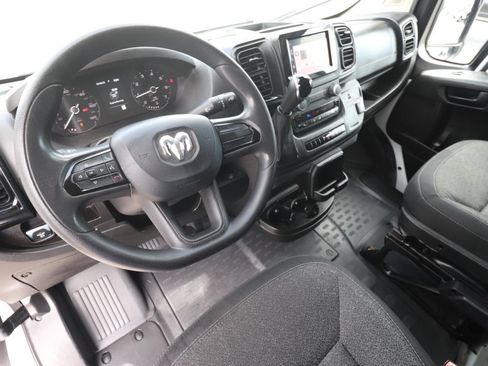 Used 2023 RAM ProMaster 2500 FWD image 6