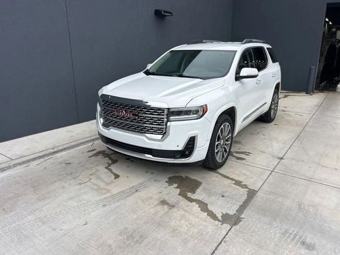 Used 2023 GMC Acadia Denali AWD/4WD image 3