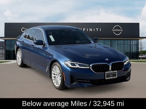 Used 2023 BMW 530i w/ Convenience Package image 3