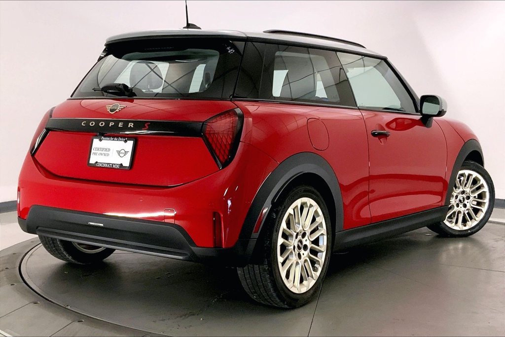 Certified 2025 MINI Cooper S FWD image 12