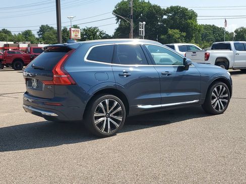Used 2023 Volvo XC60 B5 Ultimate w/ Climate Package AWD/4WD image 4