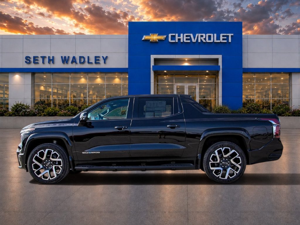 Used 2024 Chevrolet Silverado EV RST AWD/4WD image 7