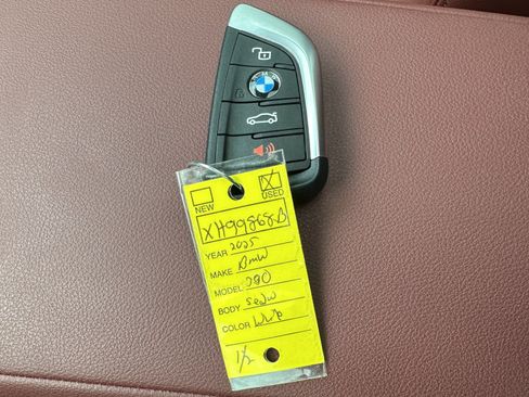 Used 2025 BMW 330i xDrive Sedan w/ M Sport Package AWD/4WD image 35