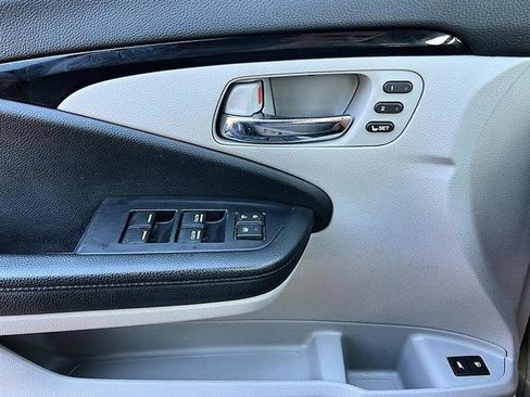 Used 2020 Honda Pilot Touring image 10