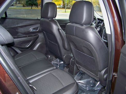 Used 2015 Buick Encore FWD image 36
