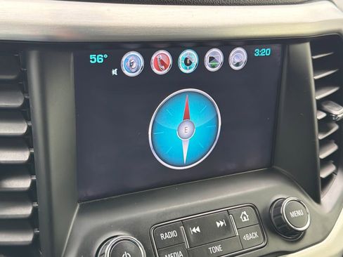 Used 2019 GMC Acadia SLT FWD image 24