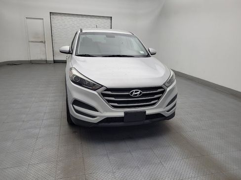Used 2018 Hyundai Tucson SE image 14