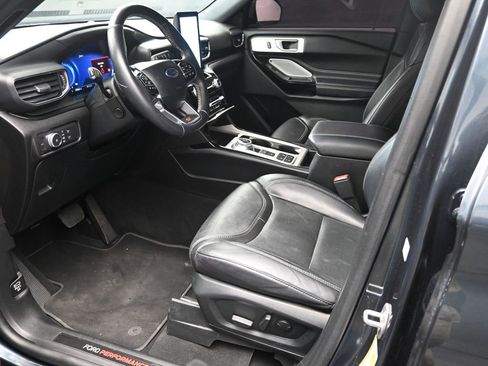 Used 2022 Ford Explorer ST w/ Equipment Group 401A image 17
