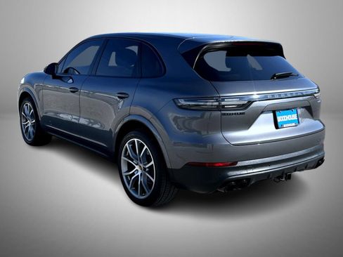 Used 2021 Porsche Cayenne AWD/4WD image 7