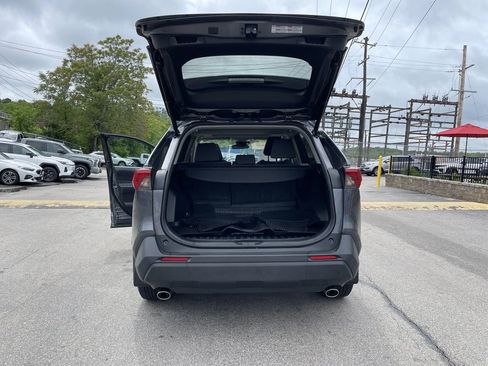 Used 2021 Toyota RAV4 XLE w/ Convenience Package AWD/4WD image 13
